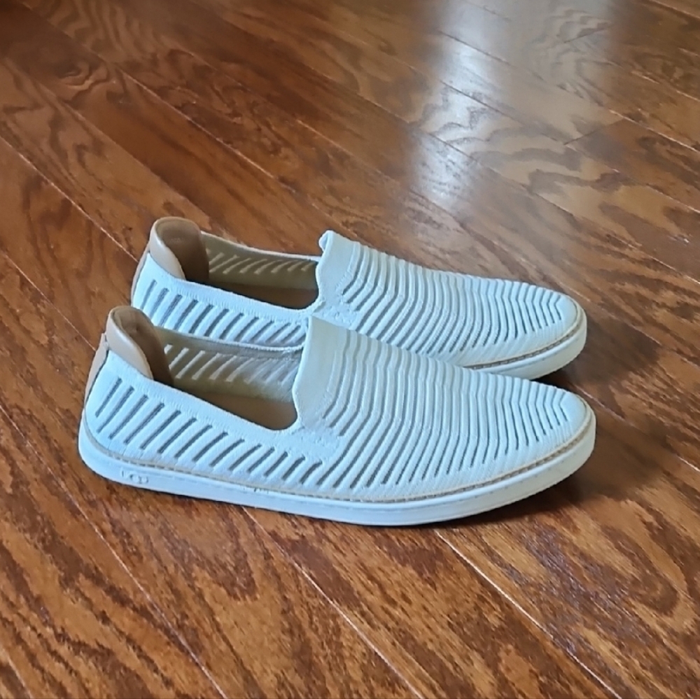 UGG Sammy Breeze Slip On Off White Shoe SIZE 12